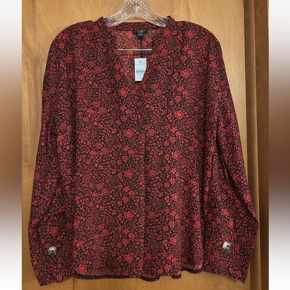 Women’s Ann Taylor Red Floral Long Sleeve Top Size Large Petite NWT